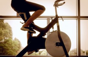 Можно ли заниматься на велотренажере при артрозе коленного сустава