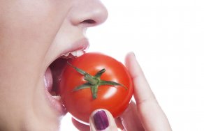 Можно ли при подагре есть помидоры: диета для подагрика