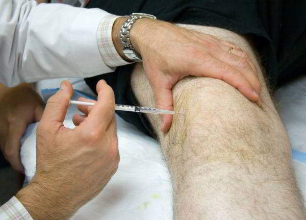 Стоит ли делать уколы в коленный сустав